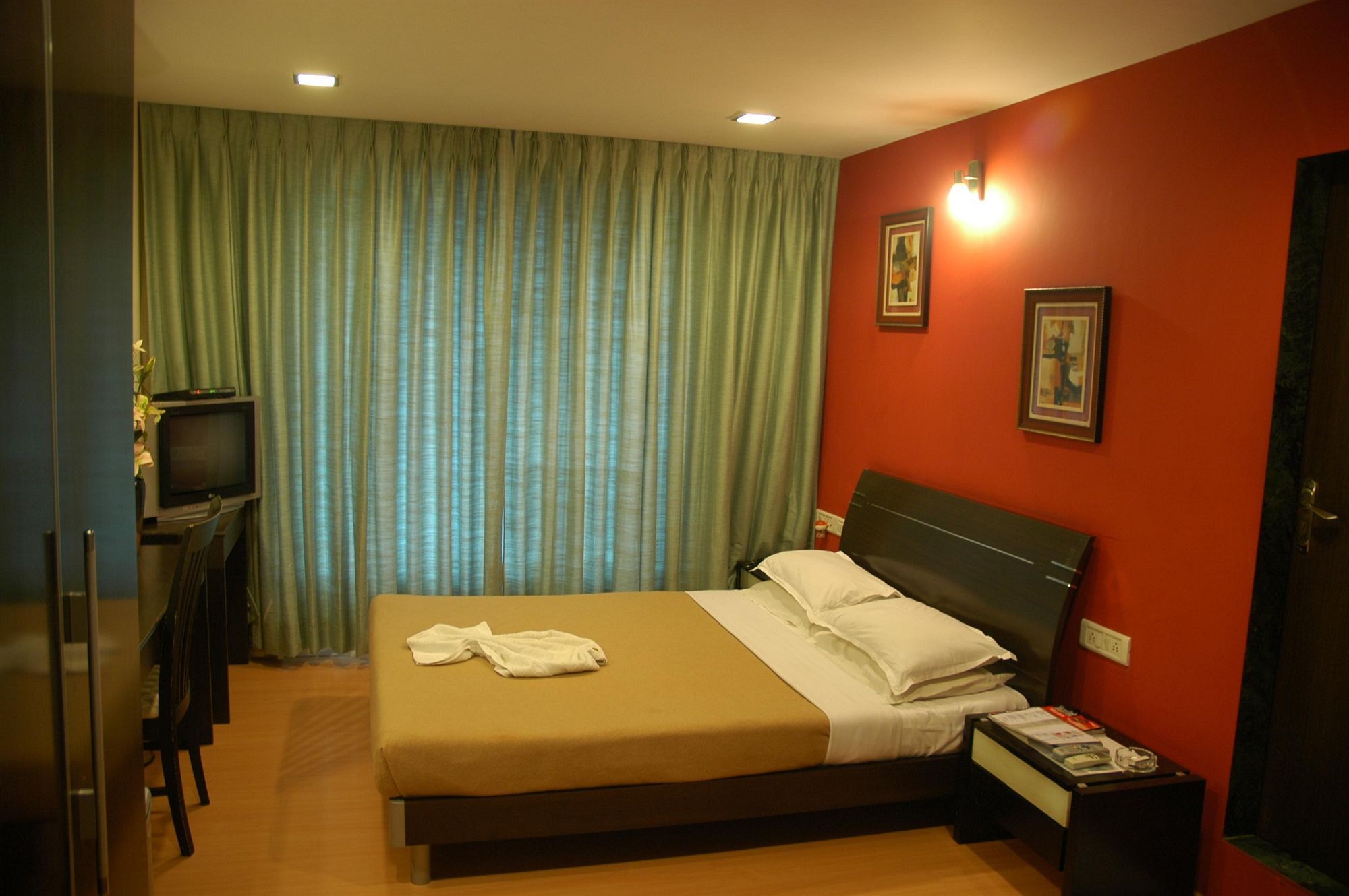 Hotel Orritel West Mumbai  Buitenkant foto