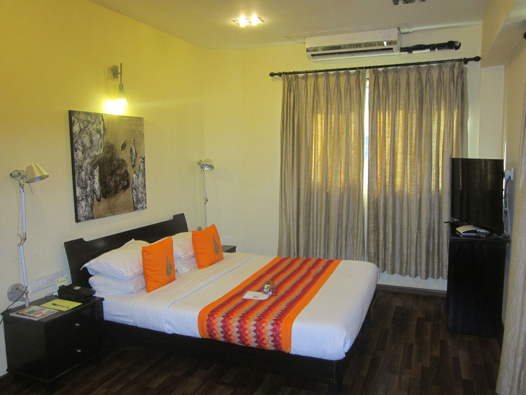Hotel Orritel West Mumbai  Buitenkant foto